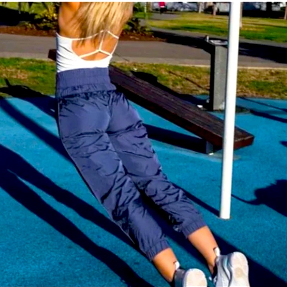 NWT Free People the way home joggers in deepest blue